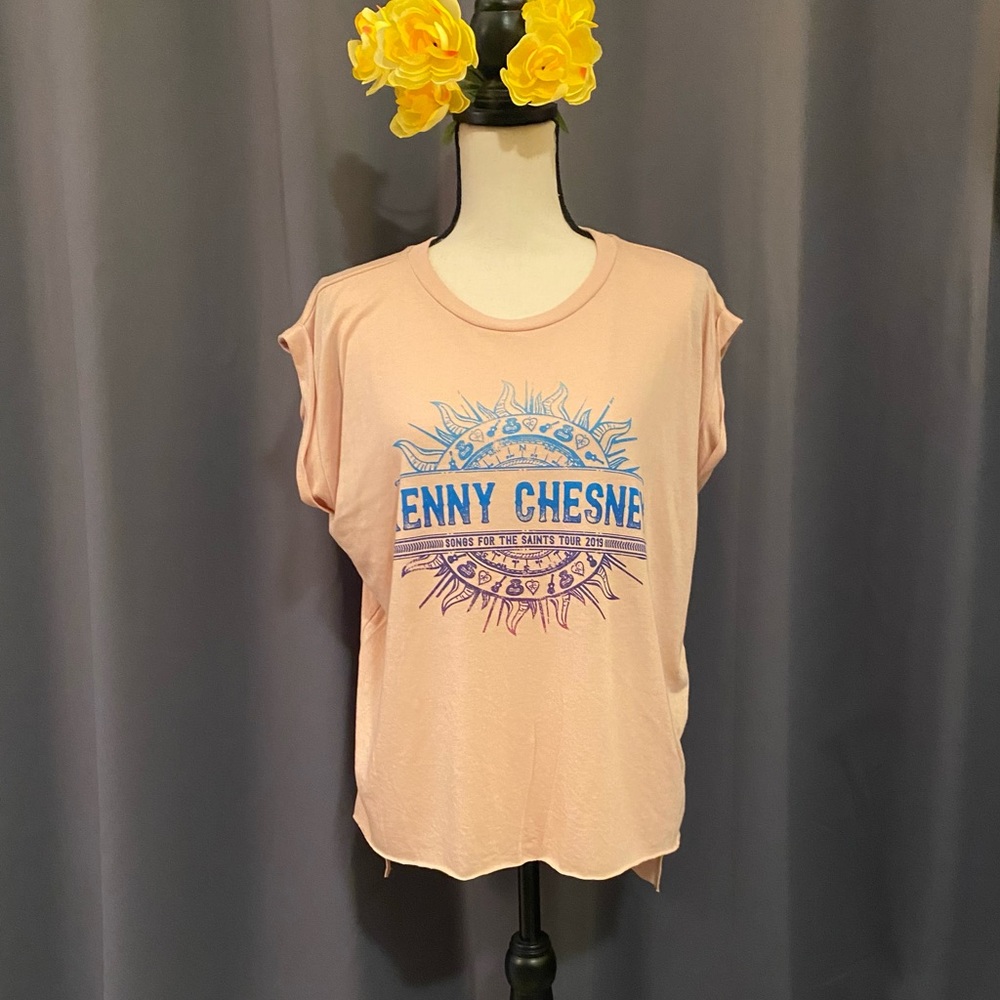 ♥️NWOT Bella Canvas KENNY CHESNEY “Songs For The Saints Tour 2019” T-Shirt L - Picture 2 of 9